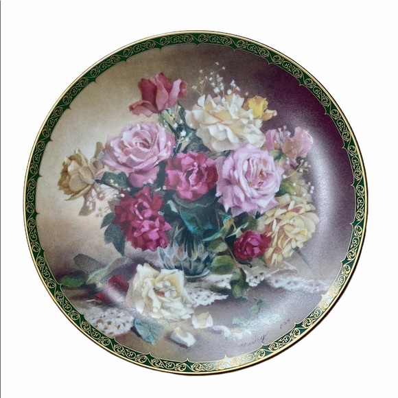 Vionne Morley’s Romantic Roses Victorian Beauty - Picture 1 of 10